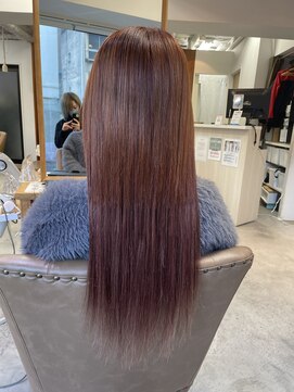 フツーロ 栄(FUTURO) 赤髪ヘアー！！！