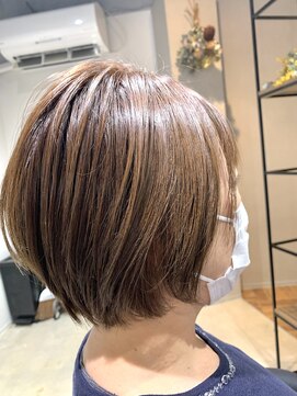 ユリイカビヨウシツ ショートレイヤー