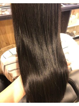 カミケンパセオ(kamiken.paseo) さらツヤ大人ストレート上品ナチュラル美髪【カミケンパセオ】