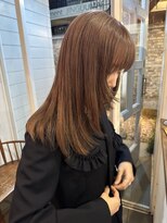 ガーランド (Garland) 柔らかベージュカラー