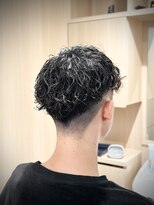 リバティシェアバーバー 銀座(LIBERTY SHARE BARBER) 毎月パーマしてるのに傷まないです＜理容室＞＜銀座＞