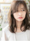 斜めバングオリーブカラーくせ毛風セミディc5志木20代30代40代