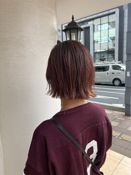 ルッソ(Lusso) 切りっぱなしボブ×チェリーレッド