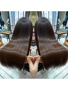 パドトロワ(Pas de trois) 髪質改善トリートメント【グラメント】極上の艶体験