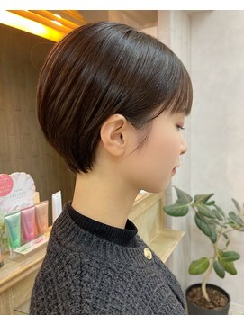 キビト(kibito) 頭の形を綺麗に見せる丸みショート