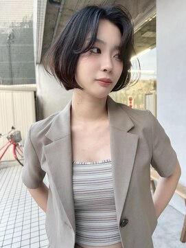 イン(in.) 大人ボブ/大人ショート/センターパート