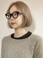 タロ(TALO)&nbsp;【TALO】アゴ上切りっぱなしミニボブ×ハイトーンベージュ