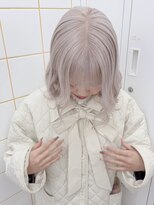 アム(I am) ホワイトピンク ホワイト