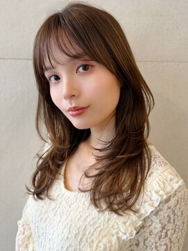 トリコ ショップアンドヘアサロン(tricot shop hair salon) 顔まわりレイヤーで小顔見せ