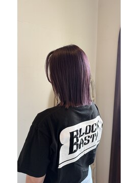 ヴィアンカ(Vianca) 切りっぱなしボブ×ピンクラベンダー