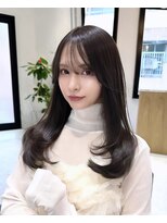 ルル(loulou)&nbsp;ブリーチなしチョコレートグレージュ×艶ロングレイヤーカット