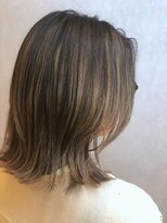 ビーハイブルタ(BeeHIVE Rta)&nbsp;明度差をつけたハイライトカラー