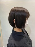 平行ボブ耳掛けボブ