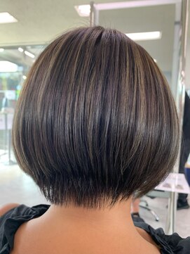 ヘアークラブ(HAIR CLUB) 前下がりグラデーションボブ