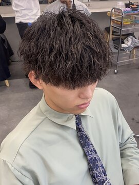 フィフス 渋谷(fifth) メンズマッシュ波巻きスパイラルパーマツイストスパイラルパーマ