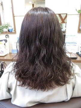 コアフィールフィス(COIFFURE fils) ふわふわウェーブ アッシュブラウン