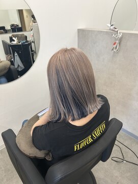 エン(En) 【日名田】ホワイトミルクティー&ネイビー