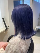 トーン(TONE)&nbsp;ブルーバイオレット×外はねボブ