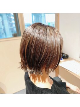 ティピ(tipi) くびれボブ×極細ハイライト