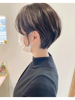 シキ(SIKI) ショートボブ 耳かけ マッシュショート アッシュブラウン