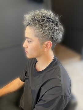デネブ(Deneb) 無造作ツイスパ×スパイキーショートでワイルドに◎メンズ