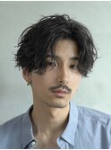 大分メンズ長めセンターパートツイストスパイラルパーマ緩め