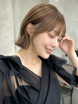 ロンドヴァリー 渋谷店(Lond vallee) あご下2cm×くすみベージュ