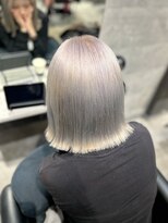 アンダーバーホワイト 鳳店(_WHITE)&nbsp;シルバーベージュ