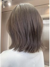 多方面で活躍してきたスタイリスト多数在籍