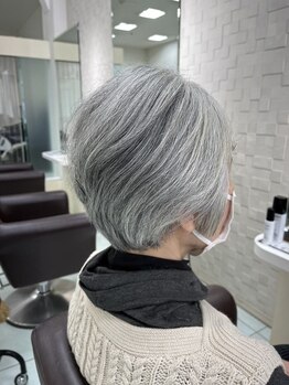 【忙しい方にオススメ】白髪ぼかし/白髪染めカラーでおしゃれ＆キレイでいたい方の"なりたい"を叶えます◎