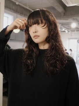 ヨー(Yoh-) 【ロングパーマ/中里千尋】レイヤーパーマ/ニュアンス/韓国