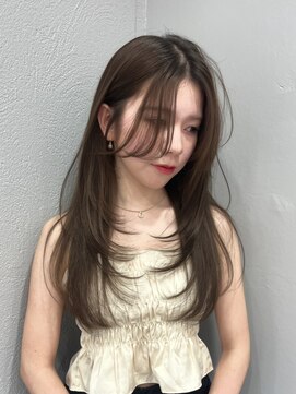 ボタン シブヤ(VOTAN SHIBUYA) オリーブブラウン/レイヤーカット/透明感カラー/韓国ヘア