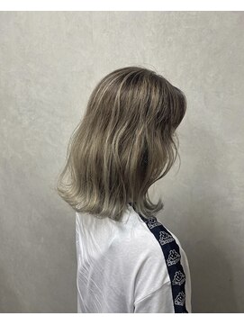 テーラヘアー 土浦店(TELA HAIR) シルバーベージュ×波ウェーブ【TELA HAIR土浦】