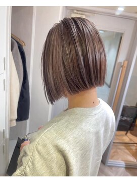 フィガロ ウメダ(FIGARO UMEDA) 韓国ヘア/縮毛矯正/ショートレイヤー/ショート【レイヤー/梅田】