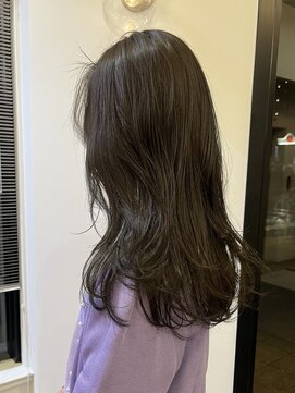 ヘアーアイスカルテット(HAIR ICI QUARTET) 赤み消し◎アッシュグレージュ透明感レイヤーロング