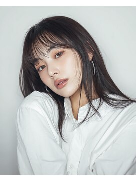 ハーツオオサカ(HE:ARTS OSAKA) 短めバングのエギョモリロング