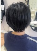 襟足キュッと引き締め◎小顔見えショートボブ