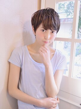 ナツヤ(NATSUYA) グレージュハイライトショート