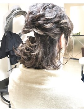 ヘアアンドメイクフリッシュ(HAIR&MAKE FRISCH) カジュアルアレンジ9