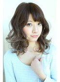 グラデーションウェーブヘアー
