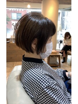 ティアラ 桜木町(TIARA) 束感ショート　　前下がりボブ
