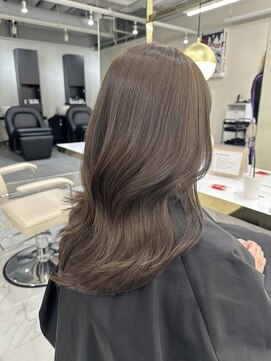 シェノン サントル(CHAINON CENTRE) グレージュカラー/シルキーベージュ/斜めバング[梅田/大阪]