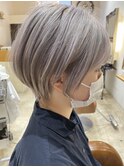 大人ショートボブ/プラチナホワイトカラー
