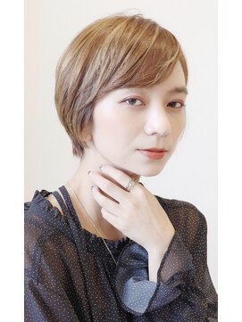 アイ(I.) 【 Ｉ. 】30代からのナチュラル前下がりショートボブ　川口