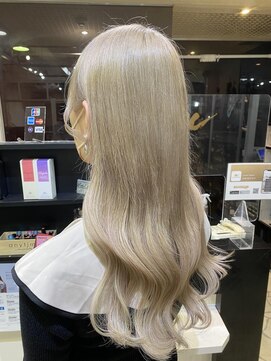 アンク クロス 池袋北口店(ANKHCROSS) ホワイトブロンド