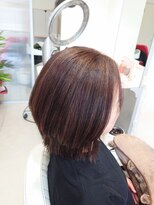 ヘアー2038(hair.2038) 白髪ぼかしハイライトの大人ウルフ