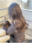 ハイトーングレージュ・表参道ケアブリーチ・シルバーヘア・吉永