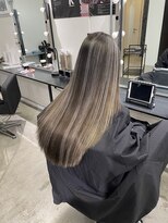 キング 高槻(K!ng)&nbsp;縮毛矯正髪質改善ハイライトレイヤーカット高槻美容室エクステ