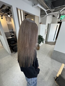 エレ 博多(ere) 白髪ぼかしベージュ