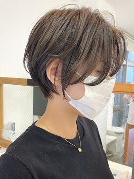 クラップス オル 金沢八景(CLAPS Ore) 大人ショートボブショートカットココアアッシュくびれミディ
